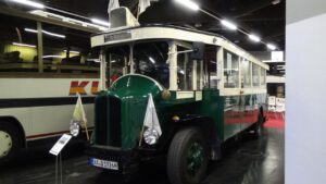1926 renault tn 4 f bus retro cl