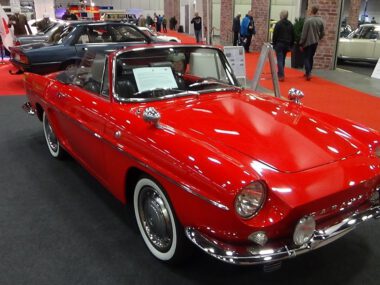 1959 – 1968 Renault Caravelle – Exterior and Interior – Motorworld Classics Berlin 2019