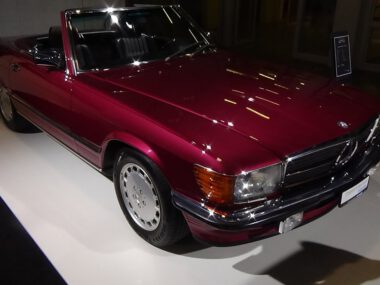 1989 Mercedes-Benz 300 SL Cabrio – Exterior and Interior – Auto Zürich Classic Car Show 2022