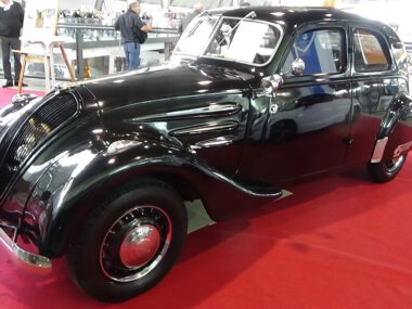 1936-1938 Peugeot 302 – Exterior and Interior – Retro Classics Stuttgart 2015