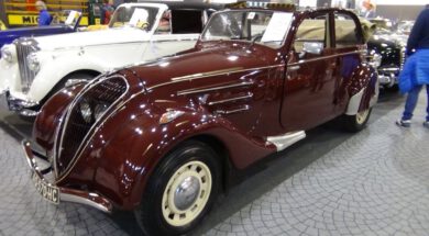 1939 Peugeot 402 B Légère – Exterior and Interior – Auto d’Epoca Padova 2017