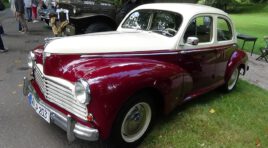 1958 peugeot 203 oldtimer meetin