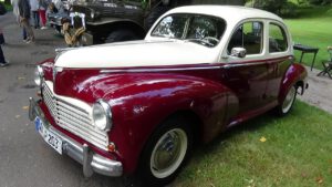1958 peugeot 203 oldtimer meetin